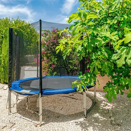 Maxanda By Interhome